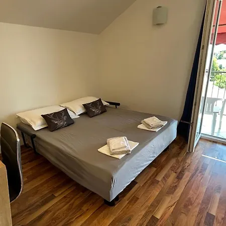 Senka Apartment *