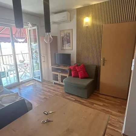 Senka Podgora (Split-Dalmatia)