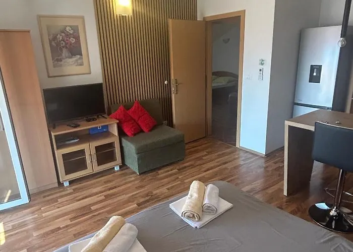 Senka * Podgora (Split-Dalmatia)